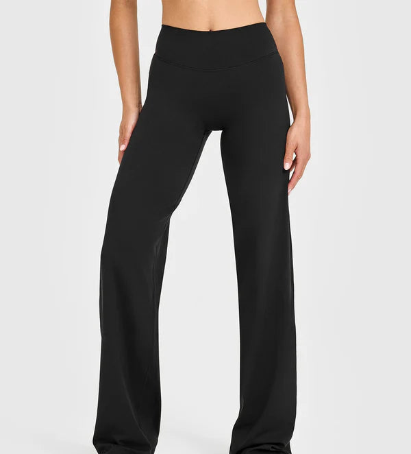 NUVR FLOW PANTS - Straight Leg Pants - Black